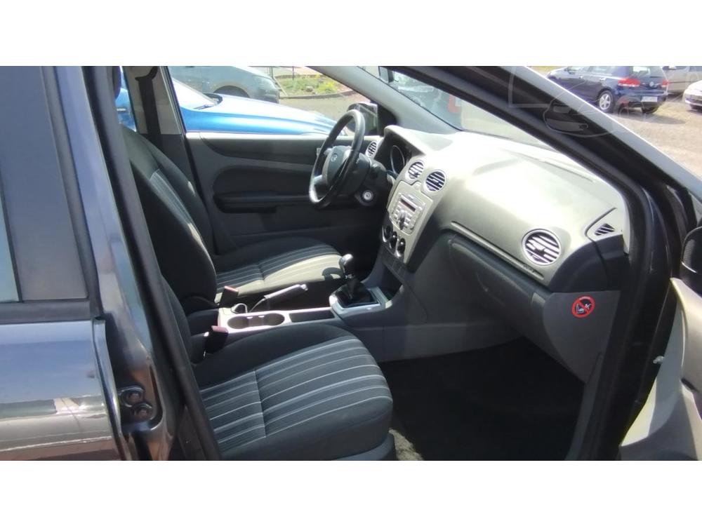 Ford Focus 1.6 16V  ++ TOP  STAV ++