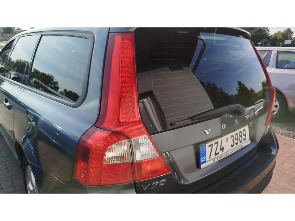 Volvo V70 D5    4 AWD