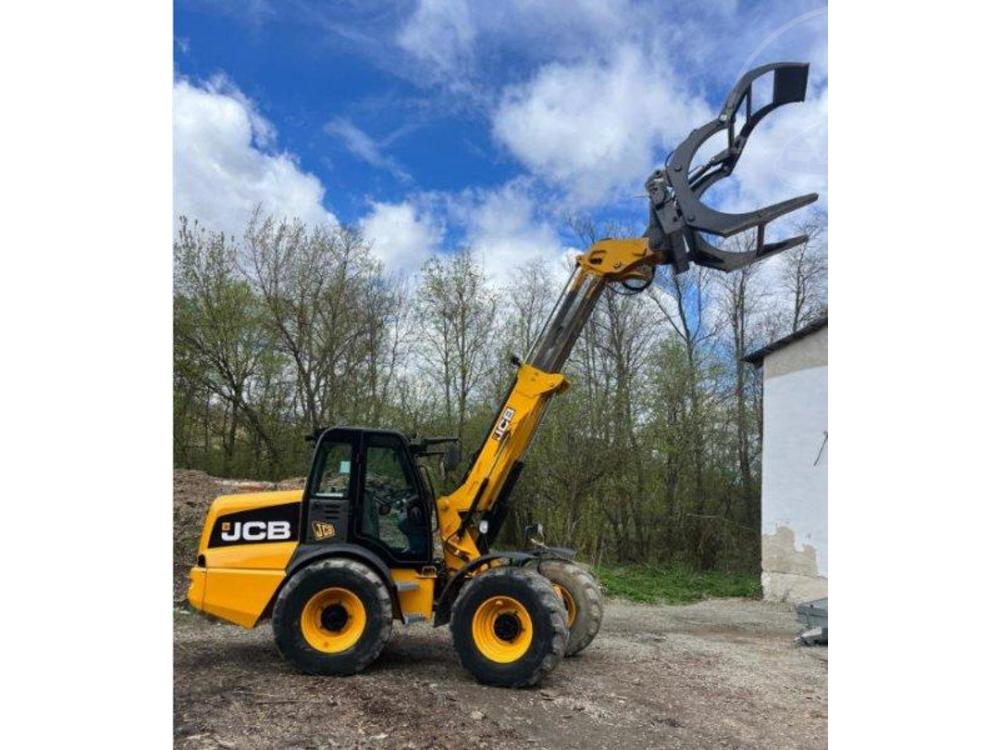 JCB  5.2m/3.2t manipultor +klet