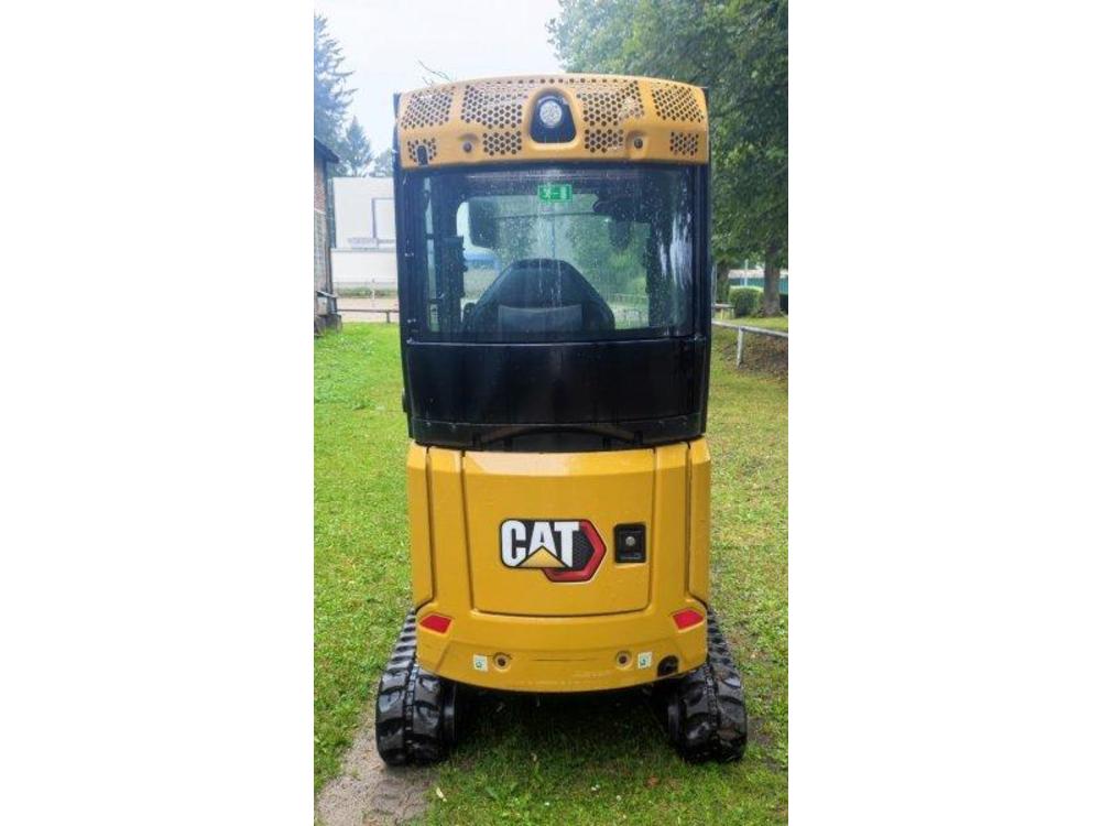 Caterpillar  301.6 minibagr 1.9t ZRUKA2026