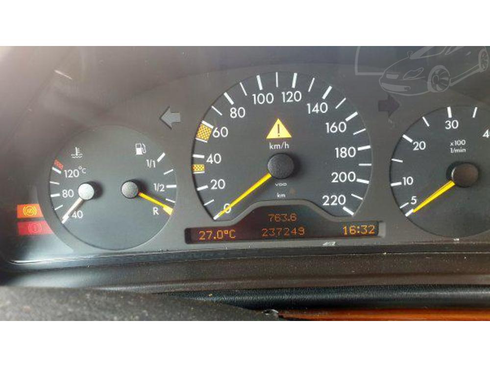 Mercedes-Benz G 300 TD 5V automat ke klima