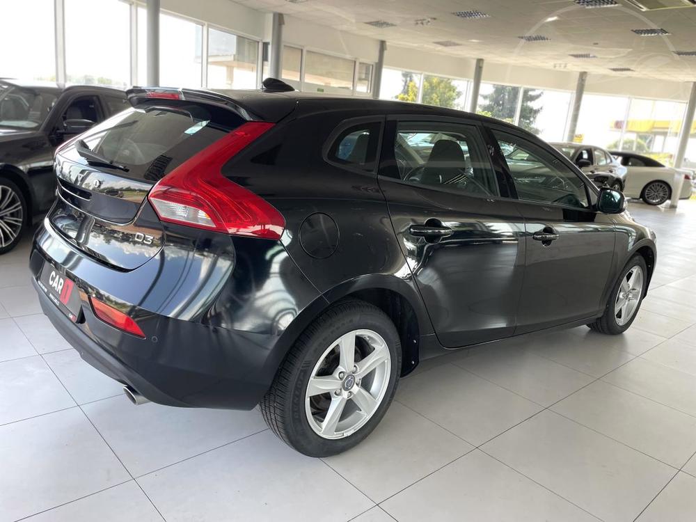 Volvo V40 D3 110kW*Xenon*PDC*Vyh.Sedad