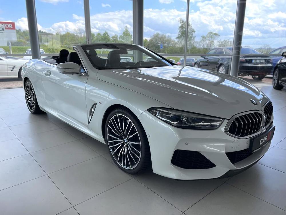 BMW 8 M850i xDrive*Cabrio*Max.Vbava