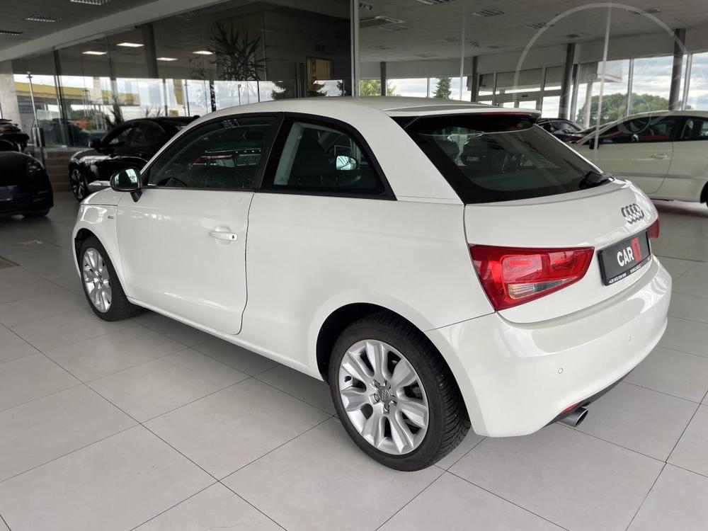 Audi A1 1.6TDI 77kW*S-Line*Xenon*NAVI*