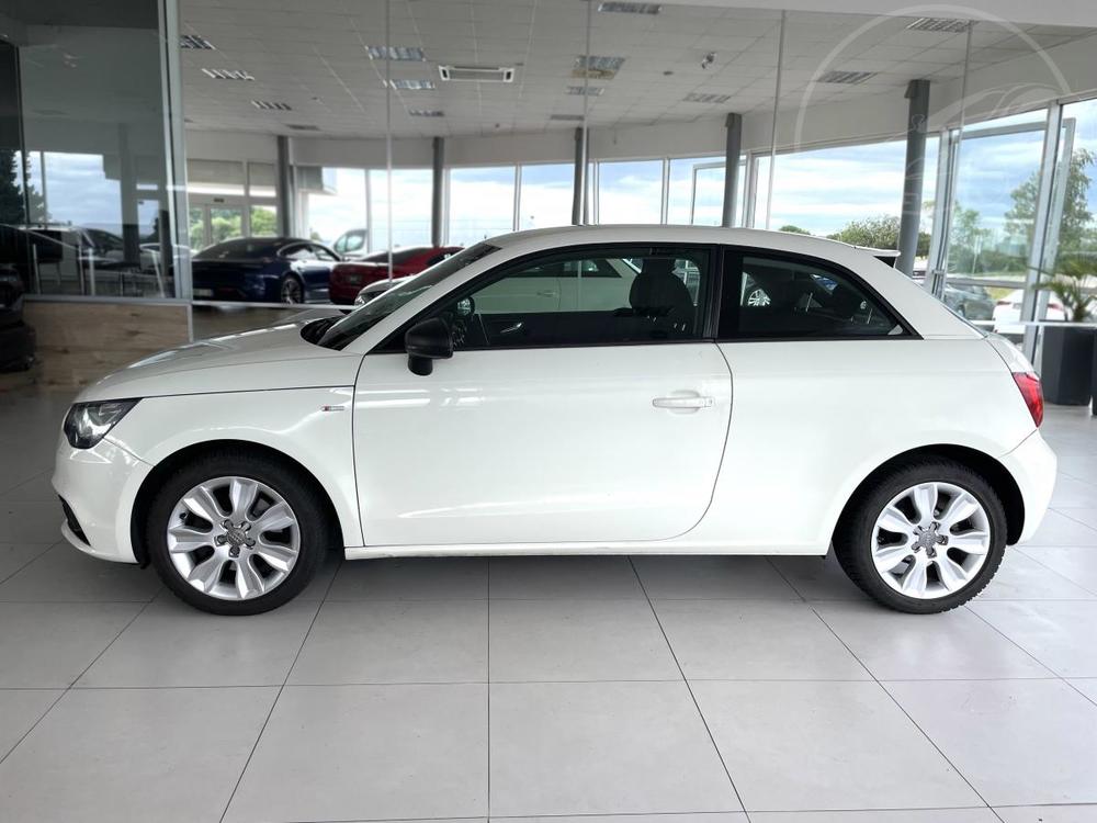 Audi A1 1.6TDI 77kW*S-Line*Xenon*NAVI*