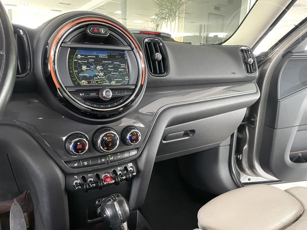 Mini Countryman 2,0D 110kW*LED*KeyLess*Nav*K