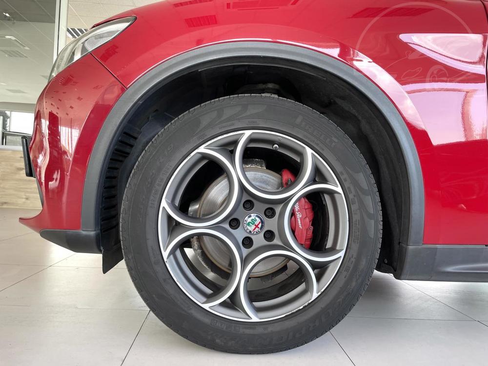 Alfa Romeo Stelvio 2,2JTDM Q4*154kW*AUT*KeyLess