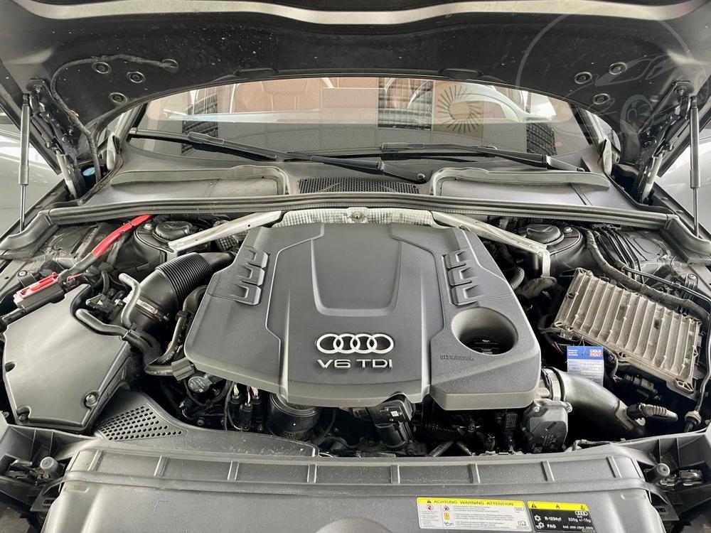 Audi A4 3,0TDI 200kW*S-LINE*LED*HeadUP