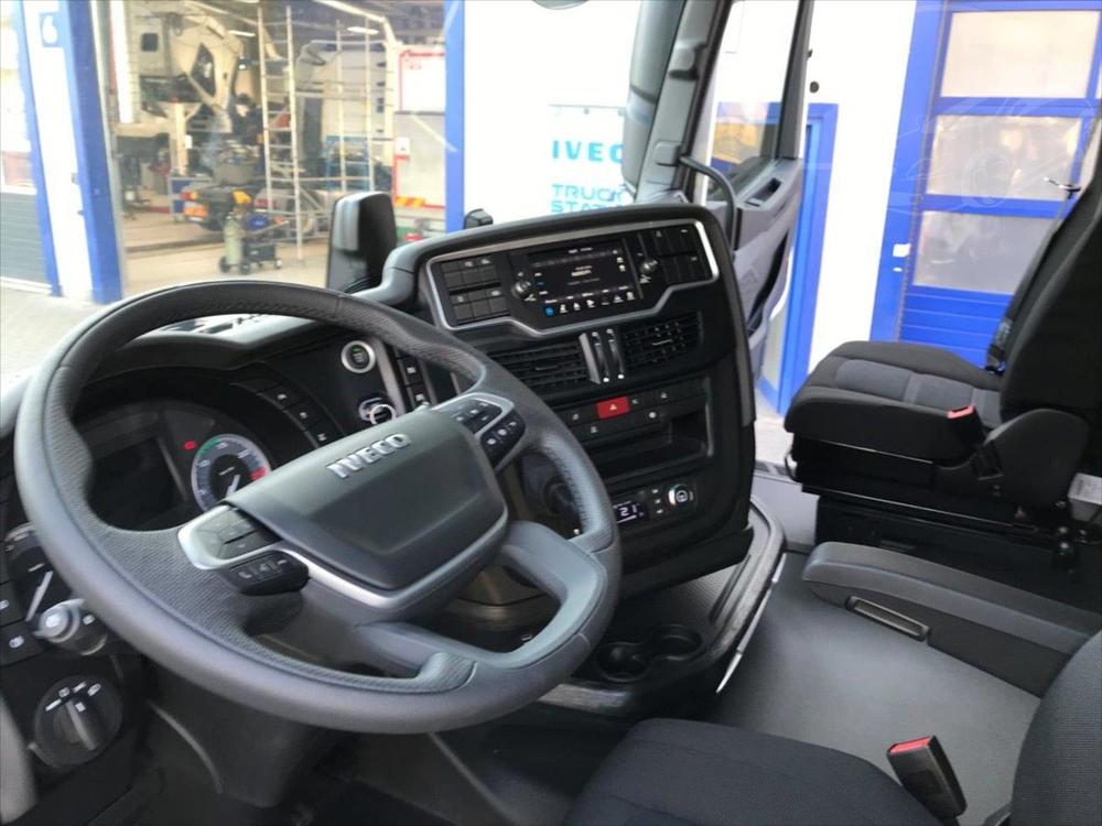 Iveco  X-WAY 280 X53YPS 6x2 v. valnk