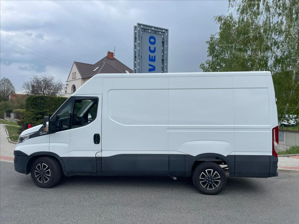 Iveco Daily 2,3 35S16 A 12m3
