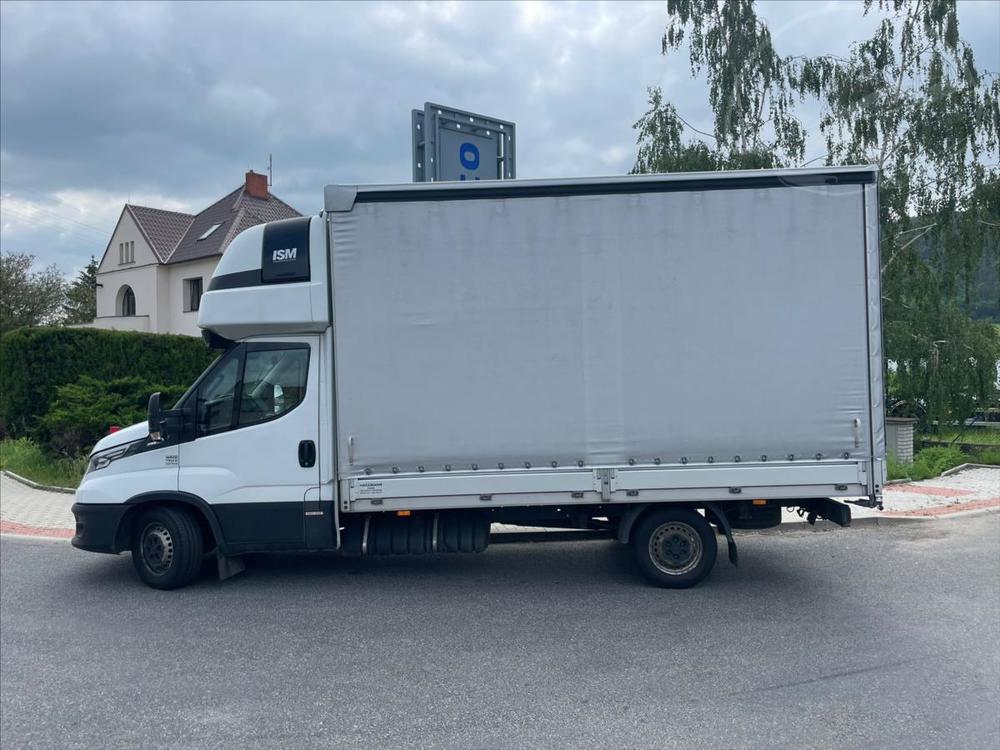 Iveco Daily 3,0 35S18 V  8 PALETA+PLACHTA