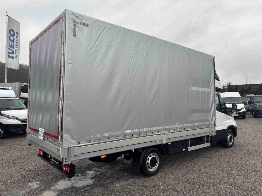 Iveco Daily 3,0   35S18H PLACHTA 10EUP