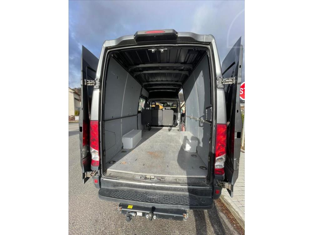 Iveco Daily 2,3 35S15 V 352L 12m3