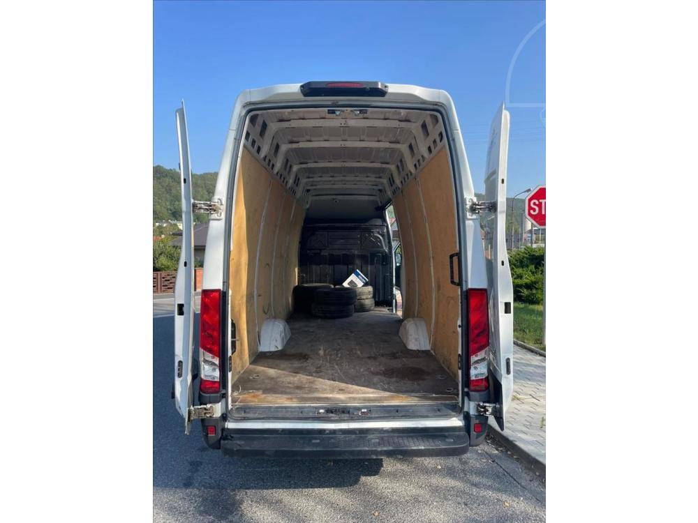 Iveco Daily 3,0 35S18HA8V  18cm3