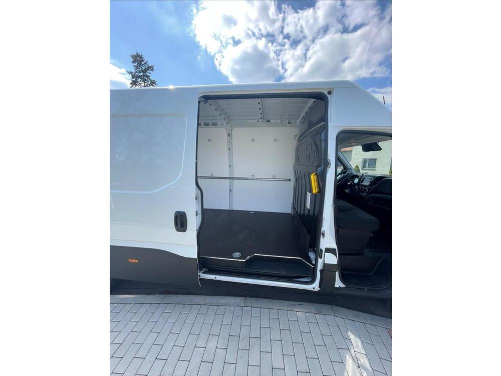 Iveco Daily 3,0 35S18 HA8V  16m3