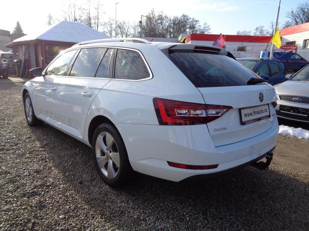 koda Superb 2.0 TDI 4X4 Style,serviska