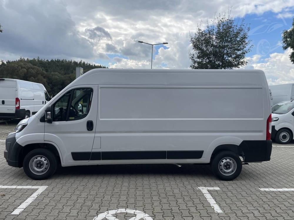 Opel Movano Van 3300 L3H2 2.2 CDTi 140k 6