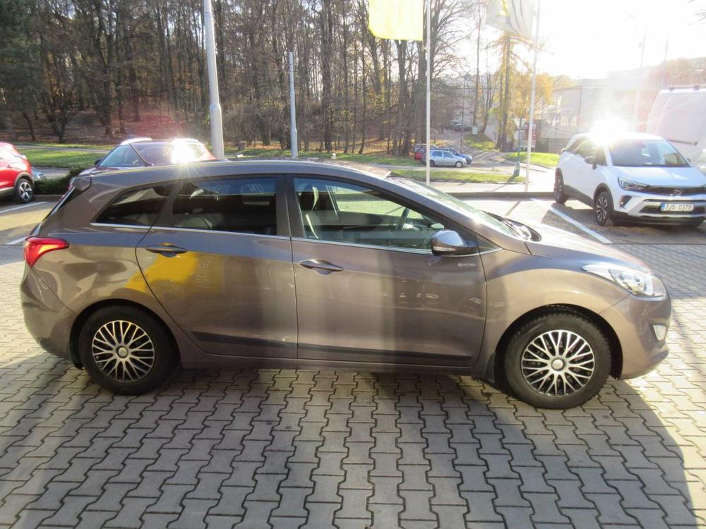 Hyundai i30 ST 1.6 MT6