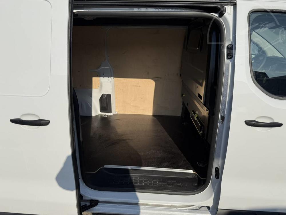 Opel Vivaro L1H1 (M) Panel Van 2.0L MT6 10