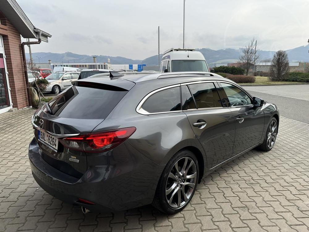 Mazda 6 -2,5i -pln vbava-2 sada kol