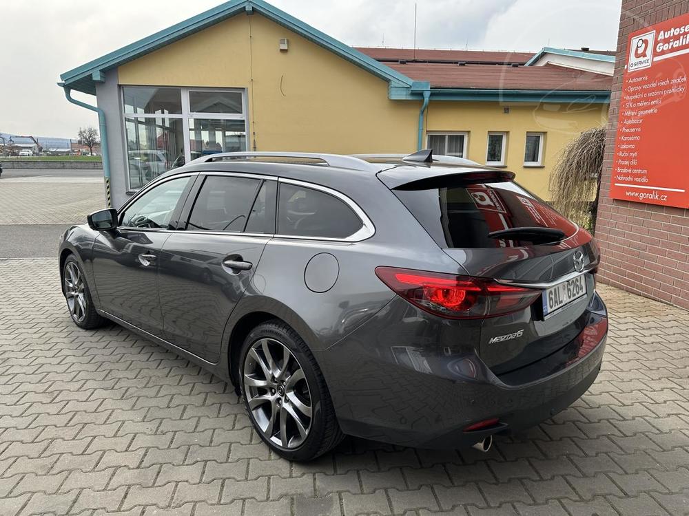 Mazda 6 -2,5i -pln vbava-2 sada kol