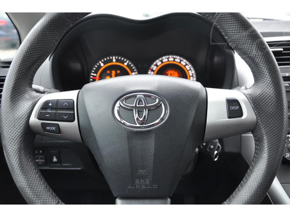 Toyota Auris 1.4 D-4D 66kW