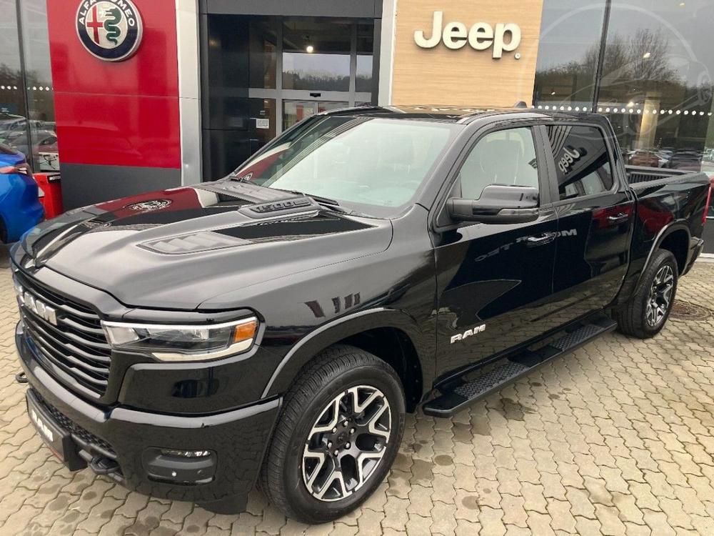 Dodge Ram 3.0 I6 LPG 420K LARAMIE SPORT