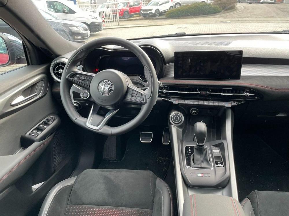 Alfa Romeo  1.3 TURBO PHEV 280K AT6 EQ4 VE