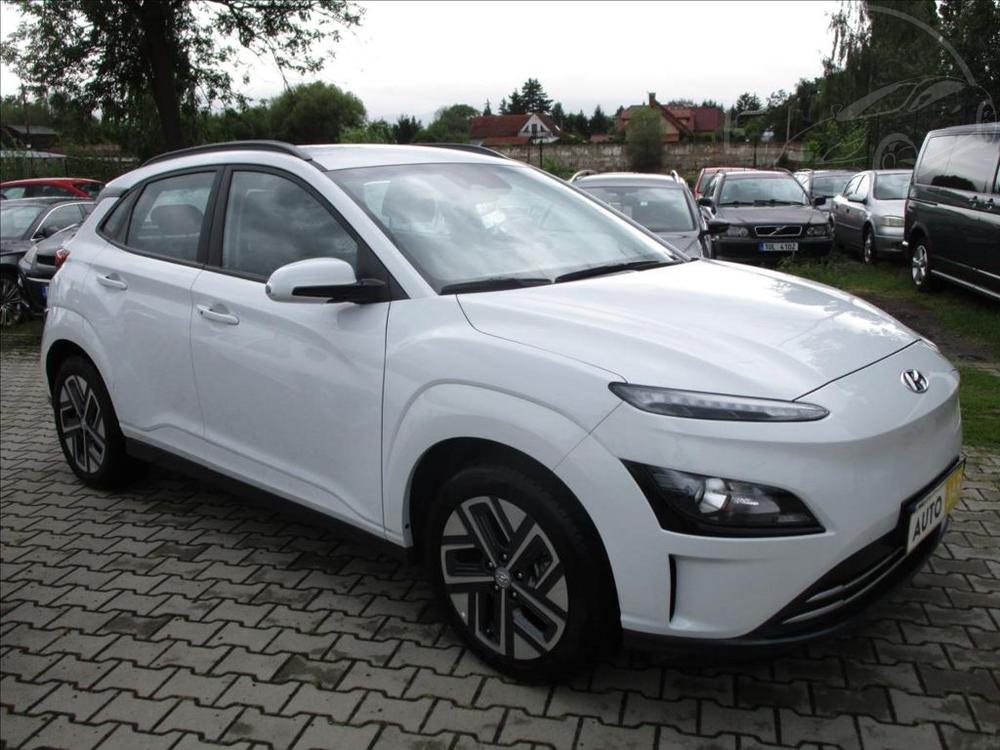 Prodm Hyundai Kona 0,0 64kWh  SoH 100%