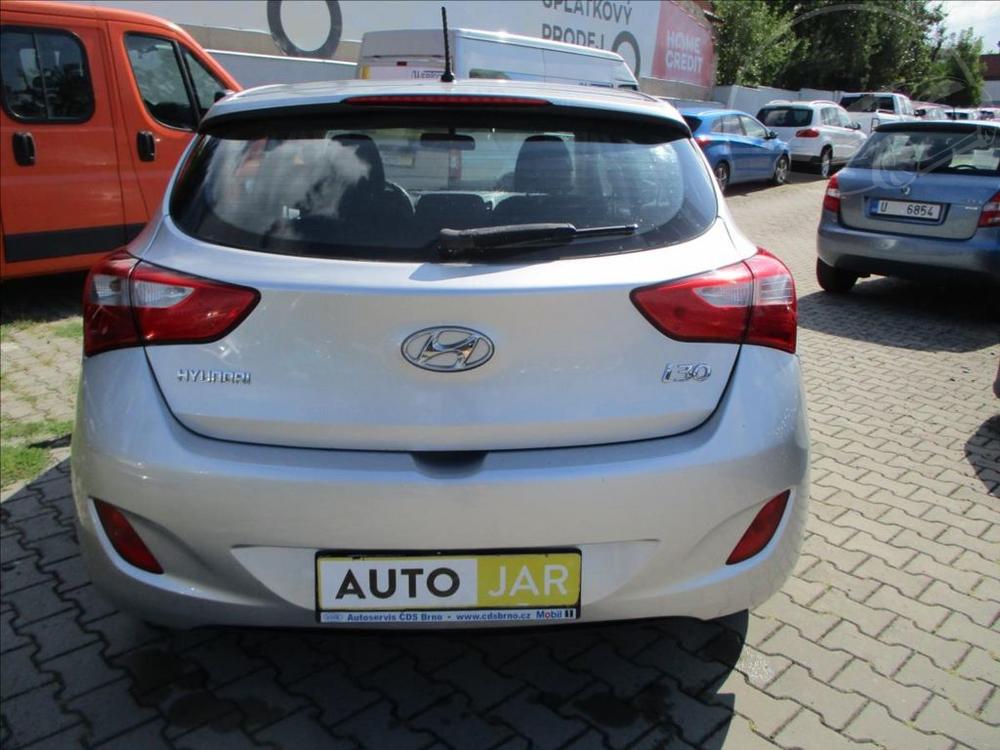 Hyundai i30 1,4 i CVVT Trikolor+