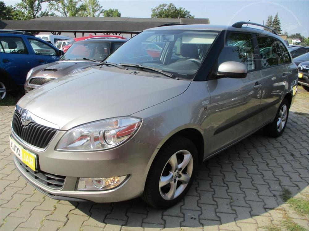 koda Fabia 1,2 12V  1.MAJITEL,SERVISN KNIHA