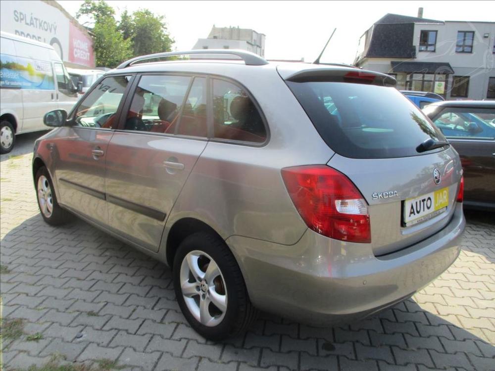 koda Fabia 1,2 12V  1.MAJITEL,SERVISN KNIHA