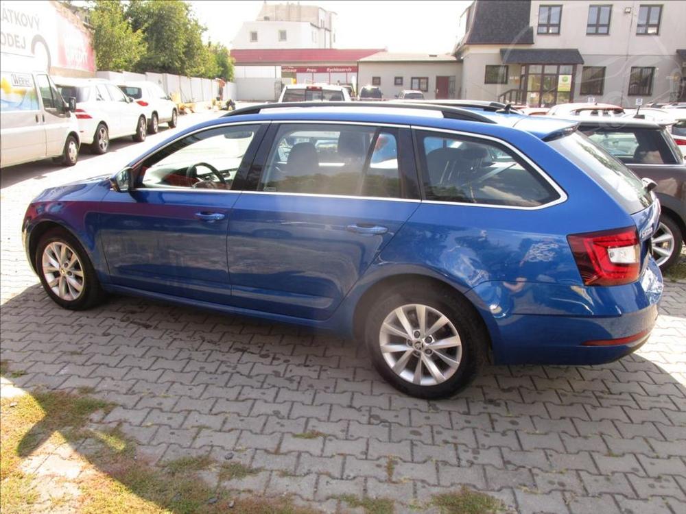 koda Octavia 1,6 TDI  STYLE,1.MAJITEL R