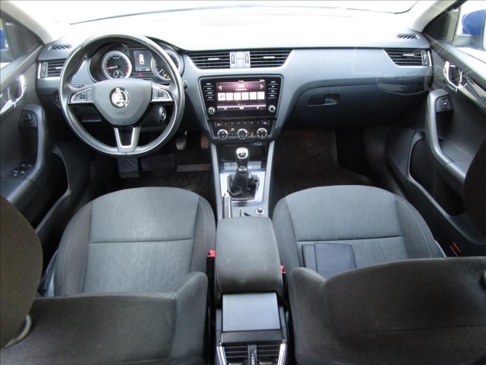 koda Octavia 1,6 TDI  STYLE,1.MAJITEL R