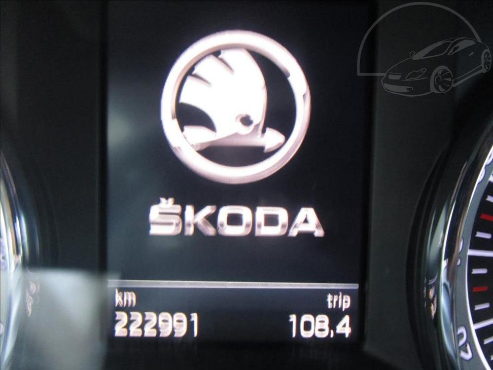 koda Octavia 1,6 TDI  STYLE,1.MAJITEL R