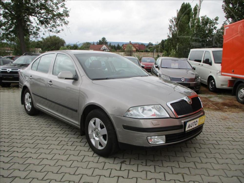 Prodm koda Octavia 2,0 TDI  Elegance  KOUPENO v R