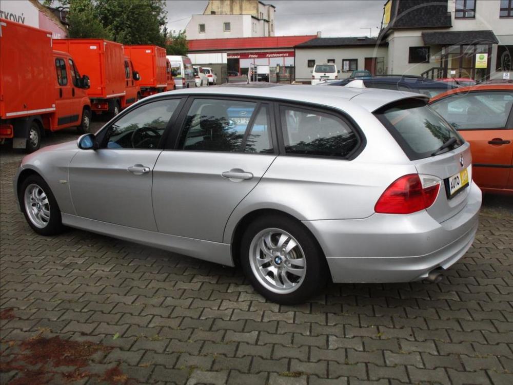 BMW 320 d 2,0  KLIMA