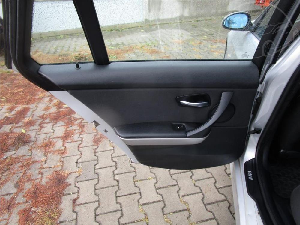 BMW 320 d 2,0  KLIMA