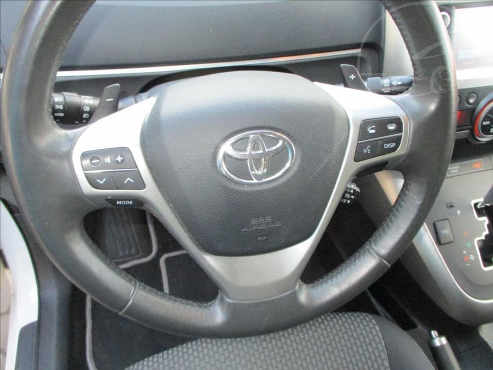 Toyota Verso 1,8 Valvematic  AUTOMAT,NAVI