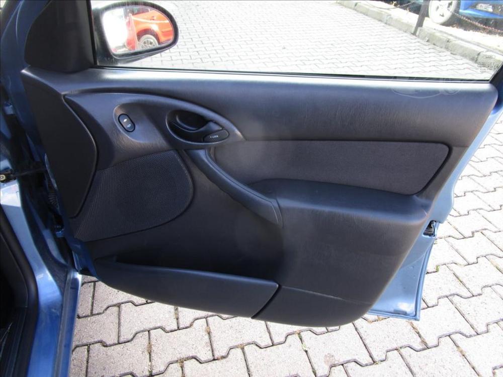 Ford Focus 1,4 i  KLIMATIZACE