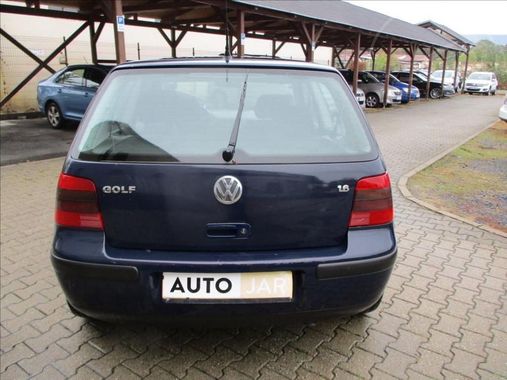 Volkswagen Golf 1,6 i  KLIMA