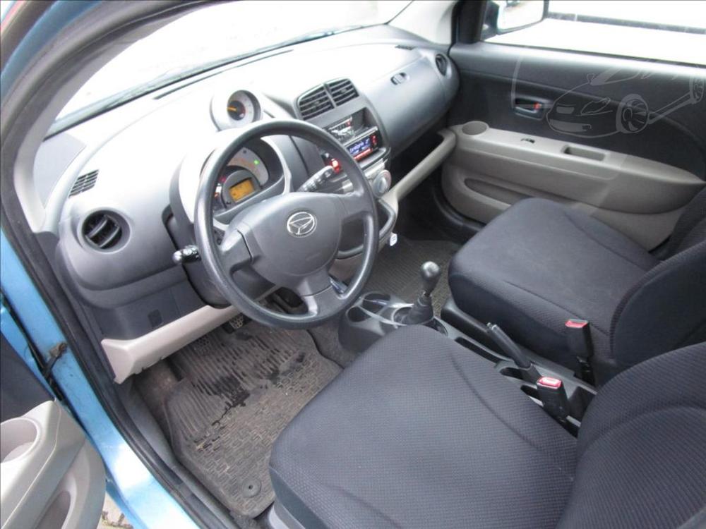 Daihatsu Sirion 1,3 i,16V  NOV STK