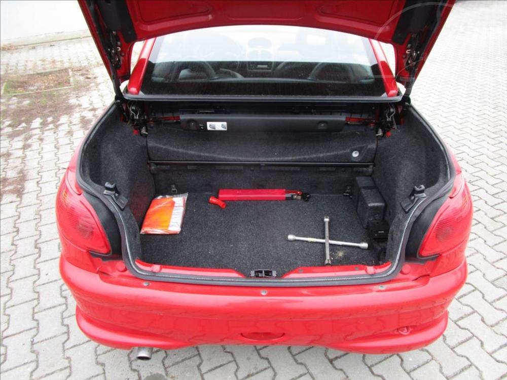 Peugeot 206 1,6 i