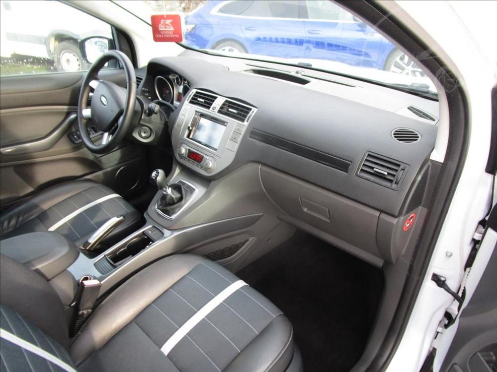 Ford Kuga 2,0 TDCi  TITANIUM