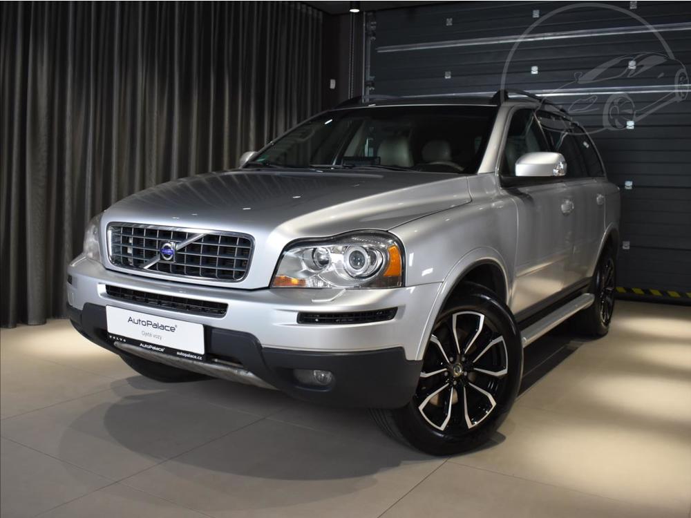 Volvo XC90 2,4 D5 Summum Tažné zařízení