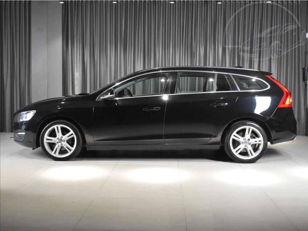 Volvo V60 2,0 D4  SUMMUM