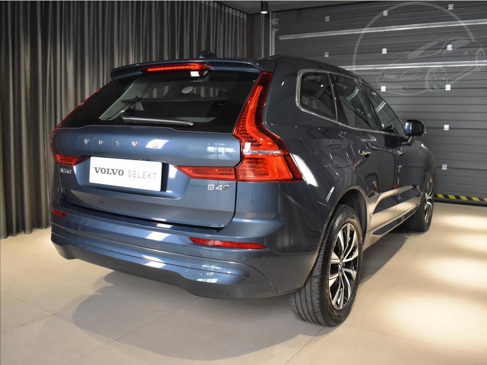 Volvo XC60 2,0 B4 AWD CORE Bezkl