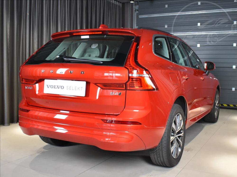 Volvo XC60 2,0 B4 AWD Plus Bright Bezkl