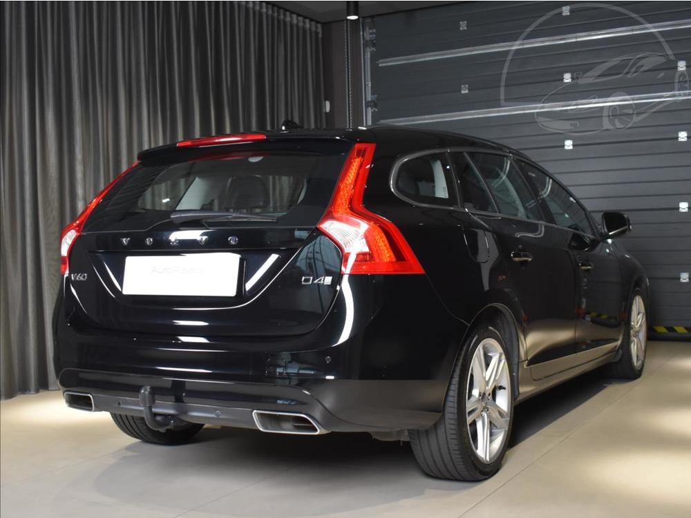 Volvo V60 2,0 D4  SUMMUM