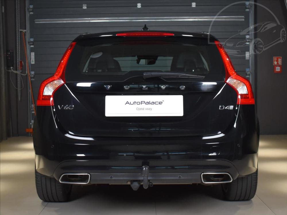 Volvo V60 2,0 D4  SUMMUM